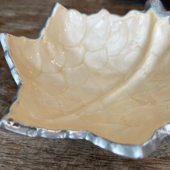 Julia Knight autumn Leaf bowl enameled - Picture 4 of 12